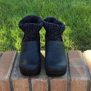 Dansko professional Chloe clogs in black.  Size 37
